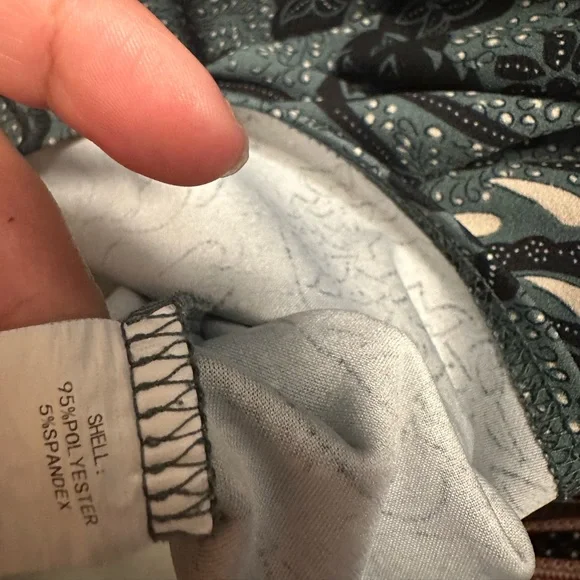 EUC MELLODAY GREEN BLUE PAISLEY TOP 2x - Picture 5 of 6